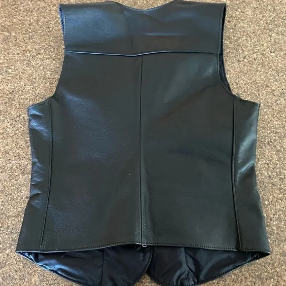 Harley Davidson Women’s USA Leather Vest Med EUC​​​​​​​​ - Picture 2 of 10